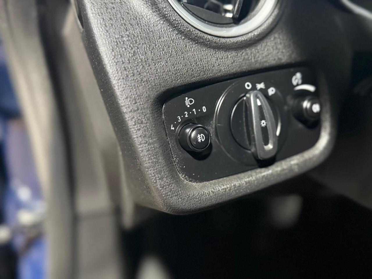 Ford Fiesta 1.4 5 porte Bz.- GPL Black & White Edition