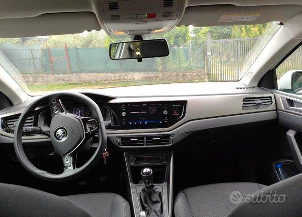 VOLKSWAGEN Polo 1.0 EVO RLINE NEOPATENTATI