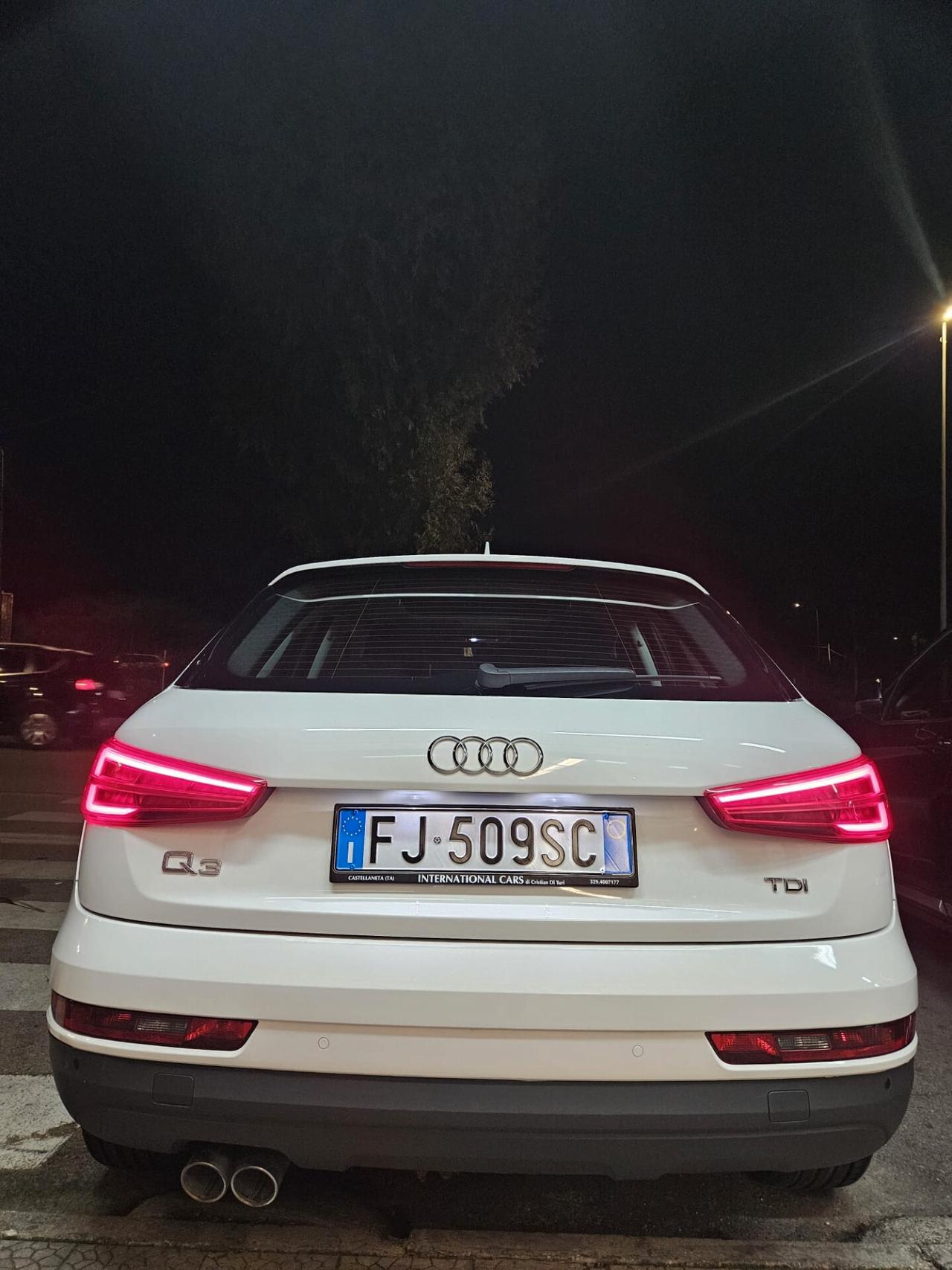 Audi Q3 2.0 TDI 120cv 88kw AUTOMATICA F1 TETTO