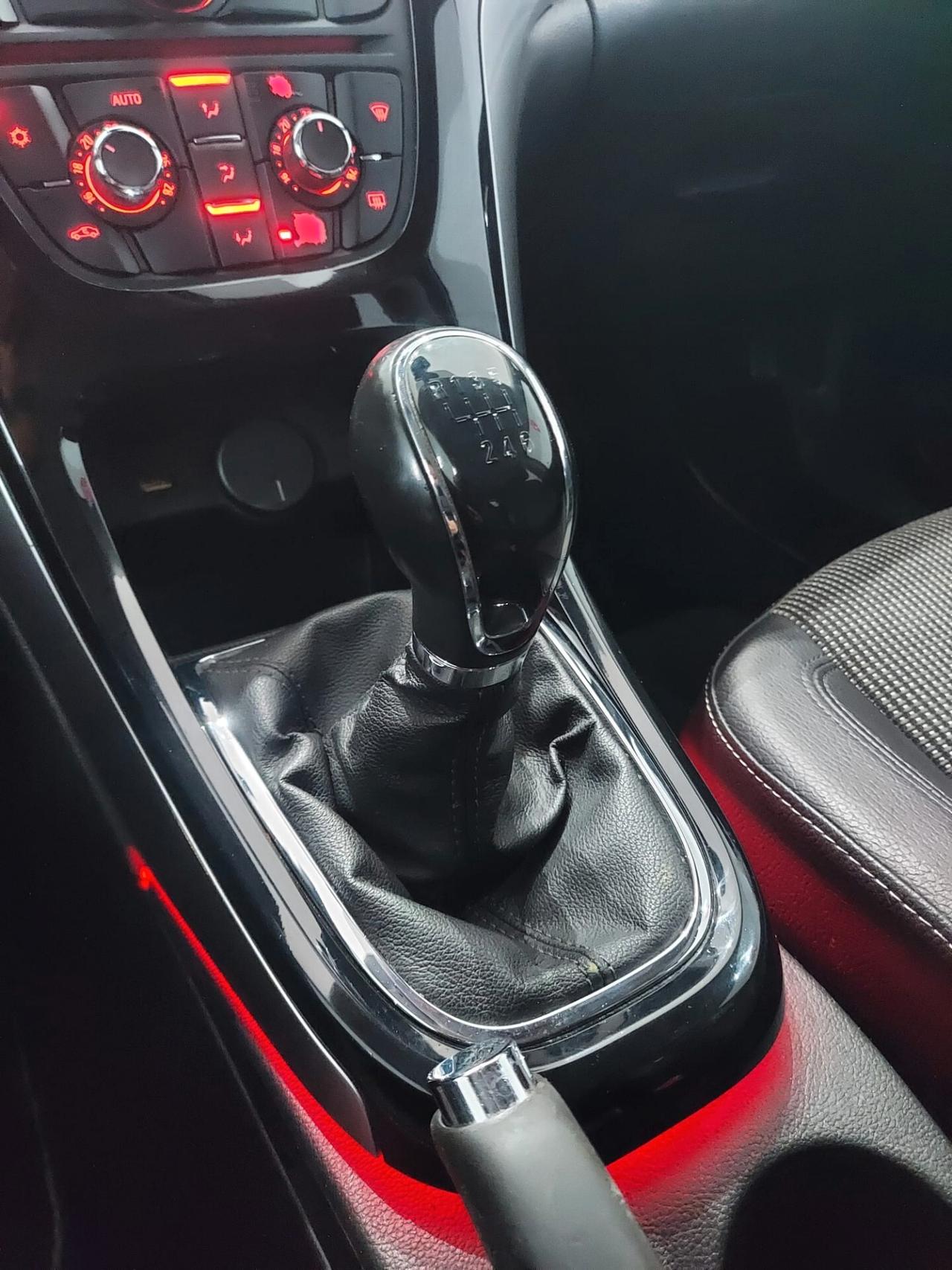 Opel Astra 1.6 CDTI EcoFLEX S&S Cosmo 2015