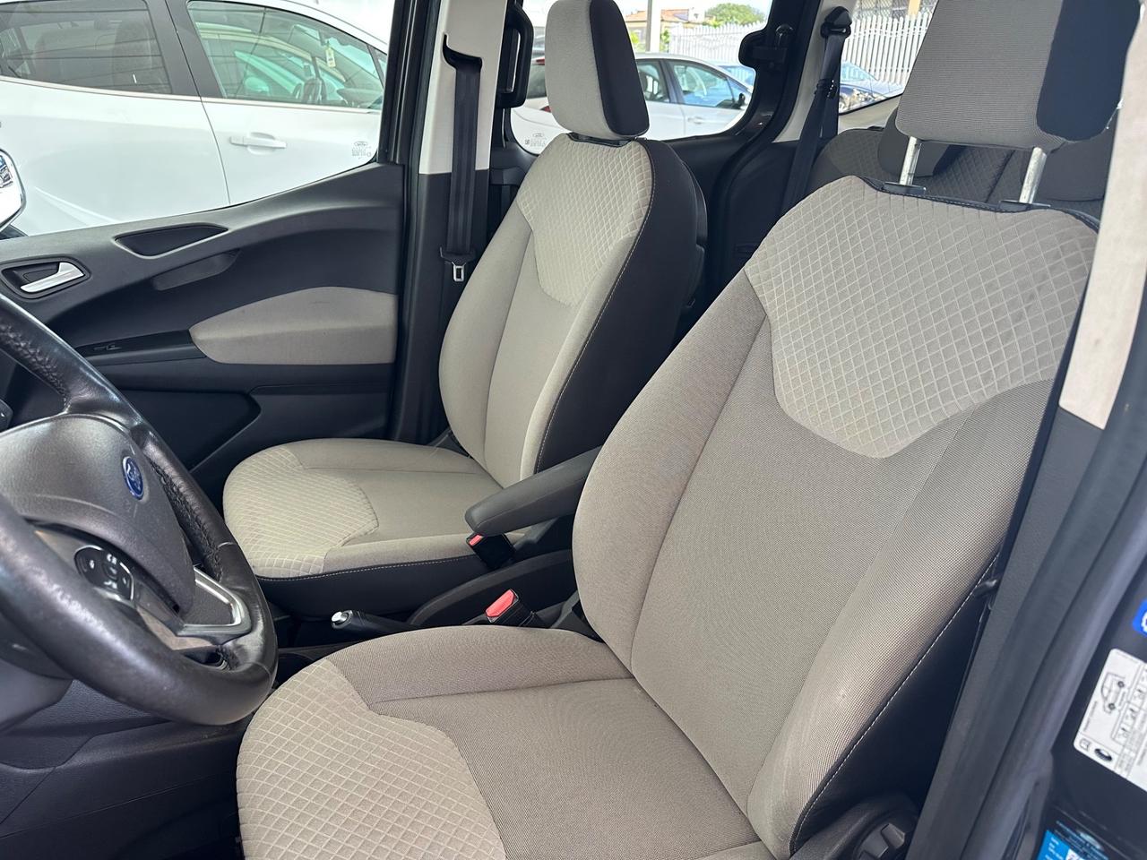 Ford Tourneo Courier 1.5 TDCI 95 CV Titanium 2017