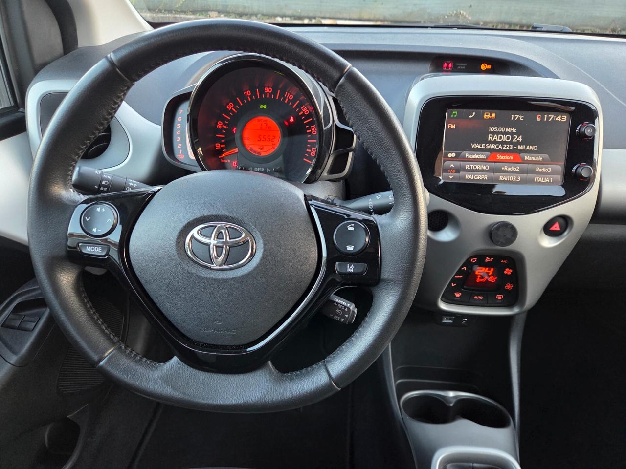 Toyota Aygo 1.0 VVT-i 69 CV 5 porte x-business