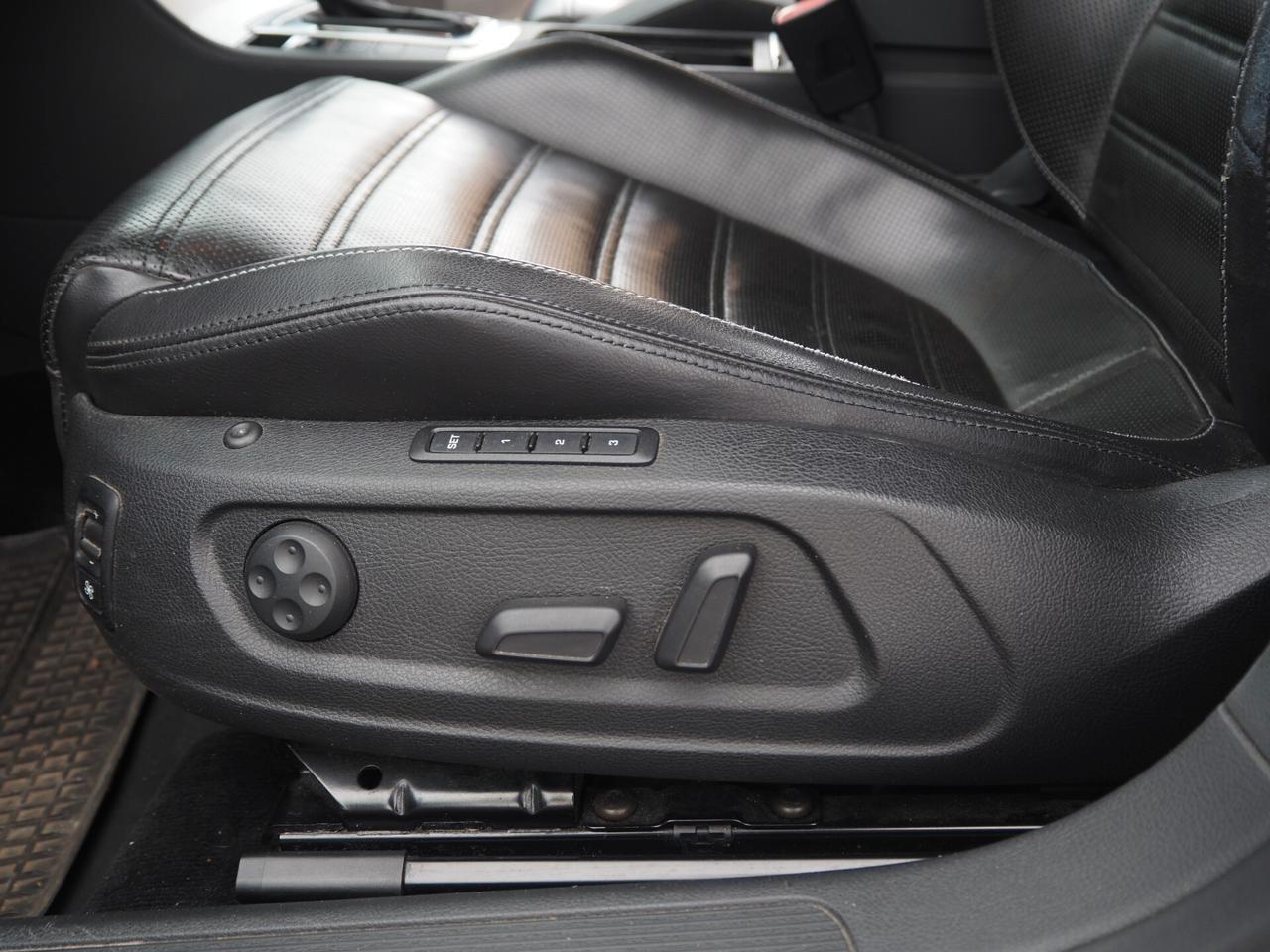 Volkswagen Passat CC 2.0 TDI DPF DSG BlueM. Tech.