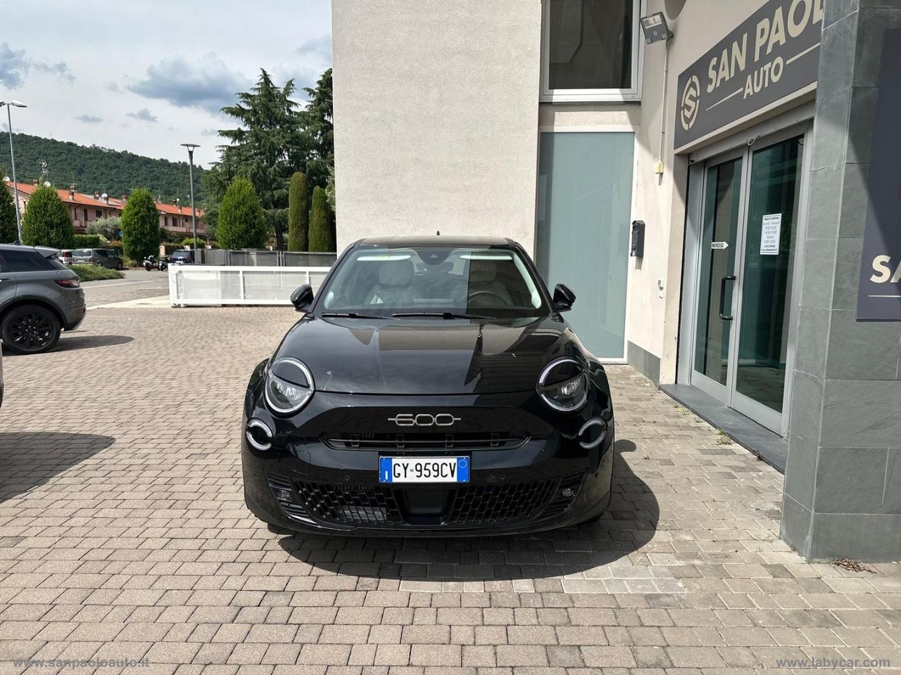 FIAT 600 Hybrid 110 CV DCT MHEV La Prima