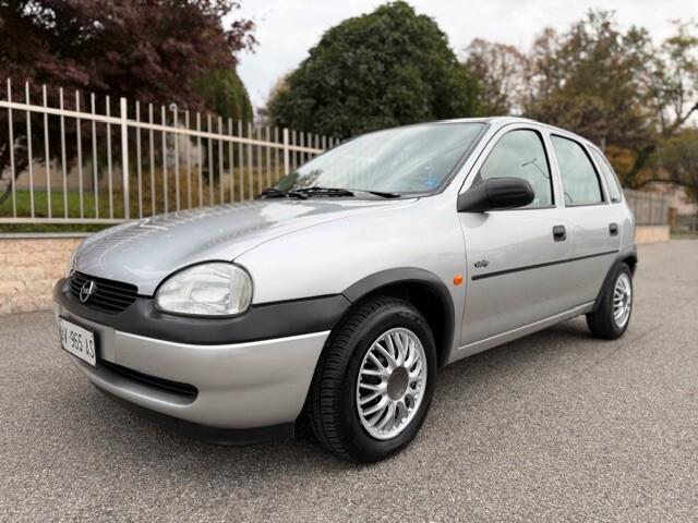Opel Corsa 1.2i cat 5 porte Swing