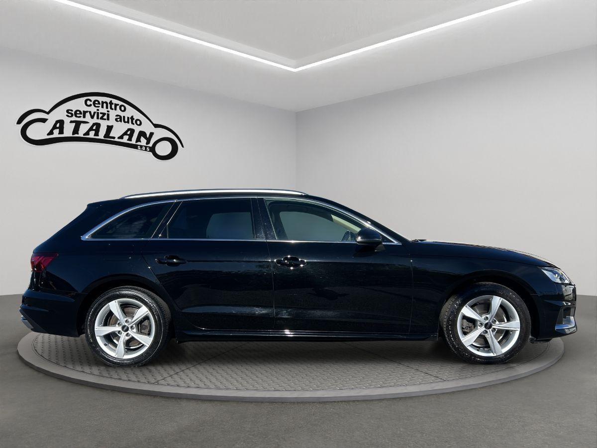 AUDI - A4 Avant - 30 TDI/136CV S tronic S LINE