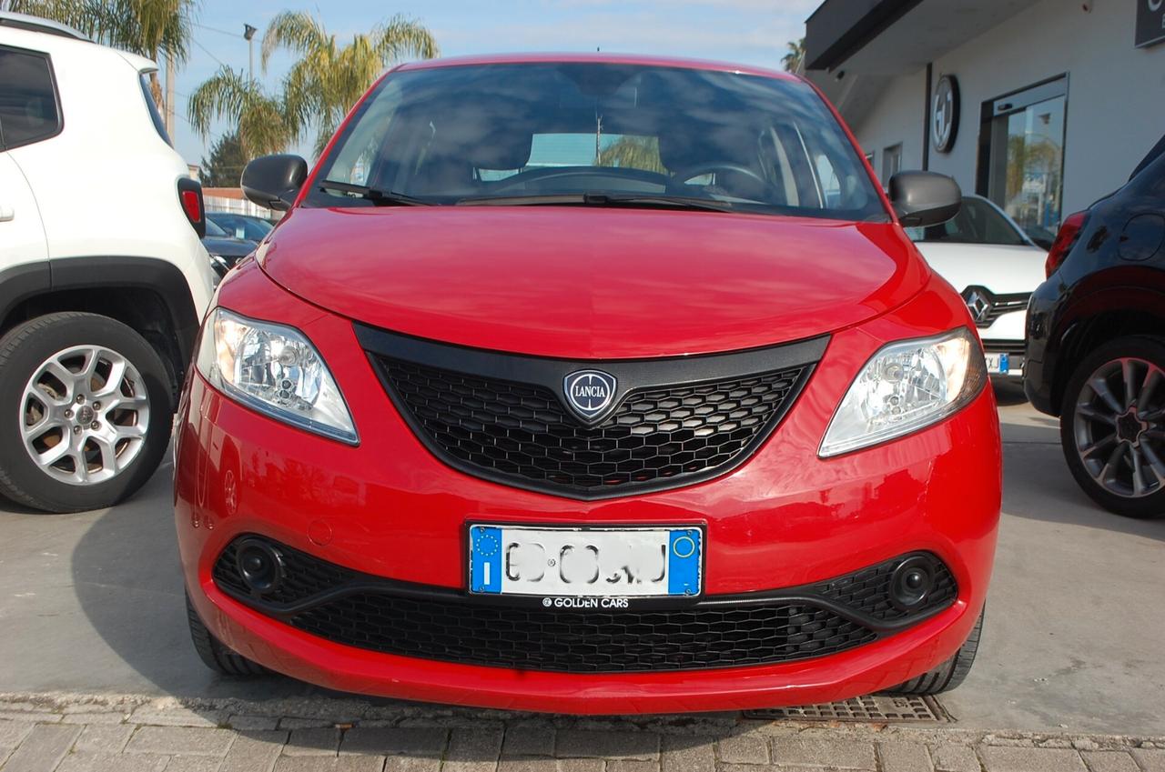 Lancia Ypsilon 1.0 firefly hybrid 70CV Silver S&S Uff Italy USB