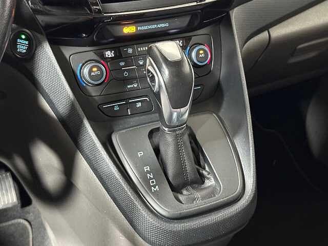 Ford Tourneo Connect 1.5 TDCi 120 CV Titanium