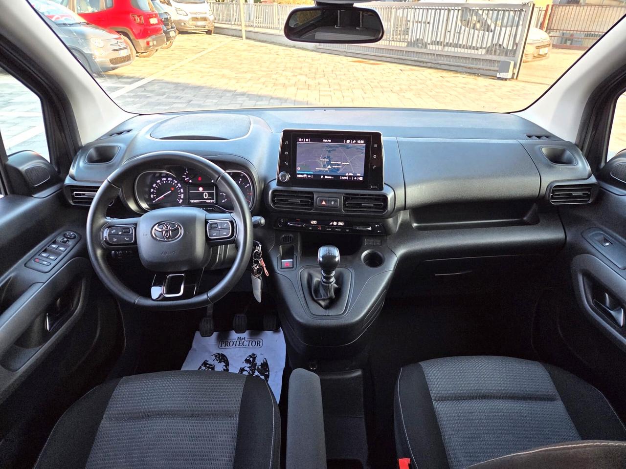Toyota Proace LOUNGE * 7 POSTI