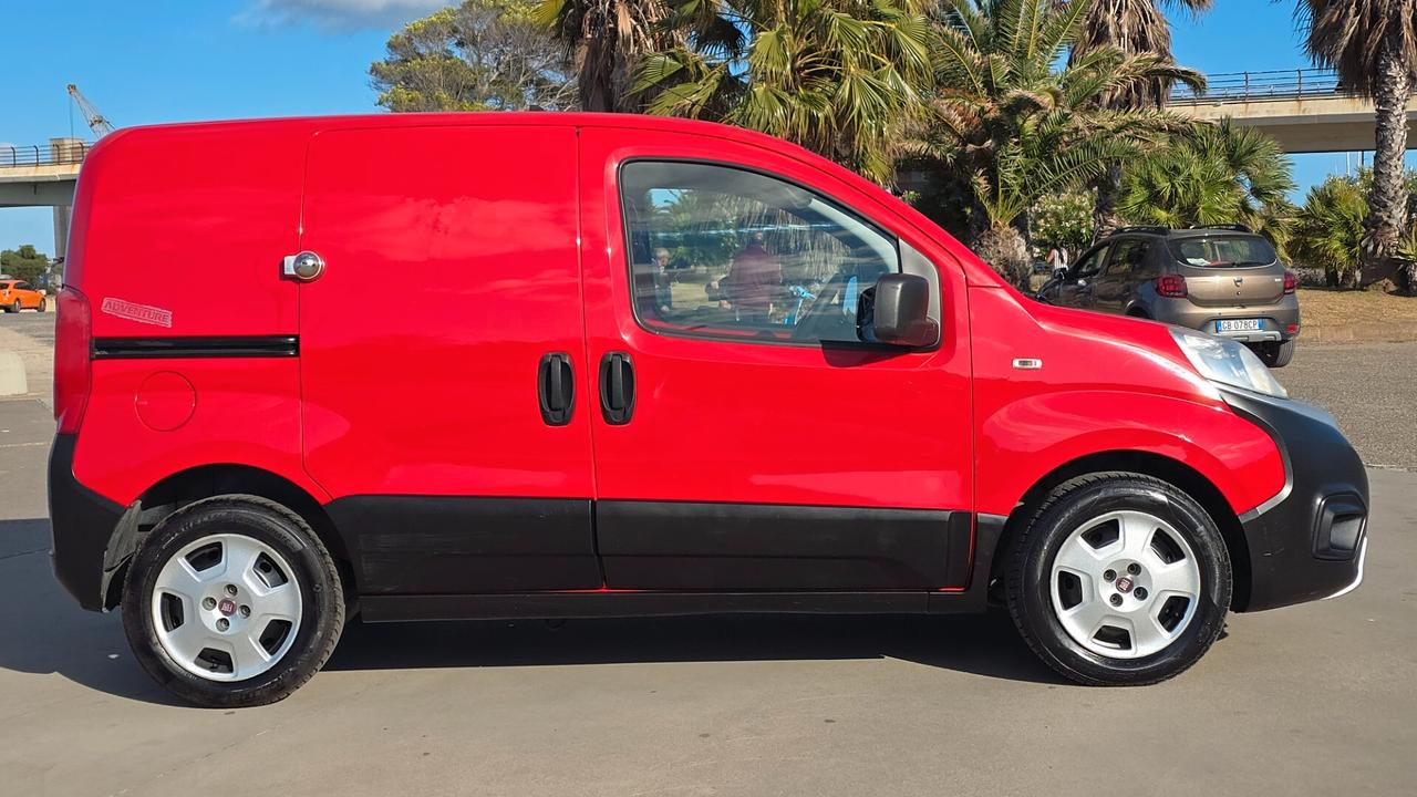 Fiat Fiorino 1.3 MJT 95CV Combinato Adventure