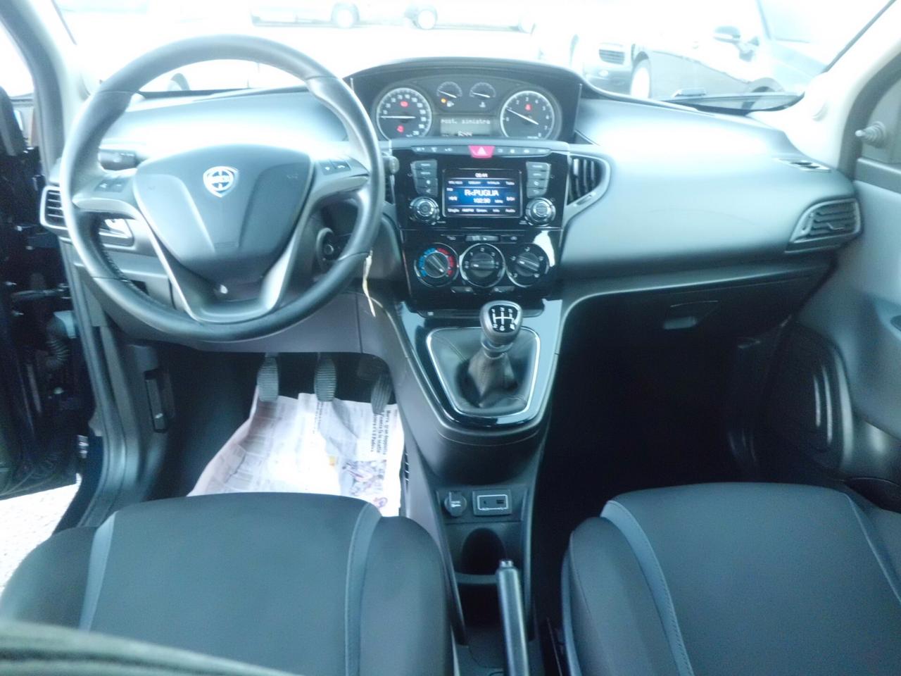 Lancia Ypsilon 1.2 69 CV 5 porte GPL Ecochic Platinum