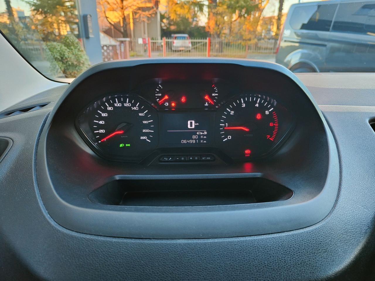 Peugeot Partner BlueHDi 100 PL Furgone Premium Allestito