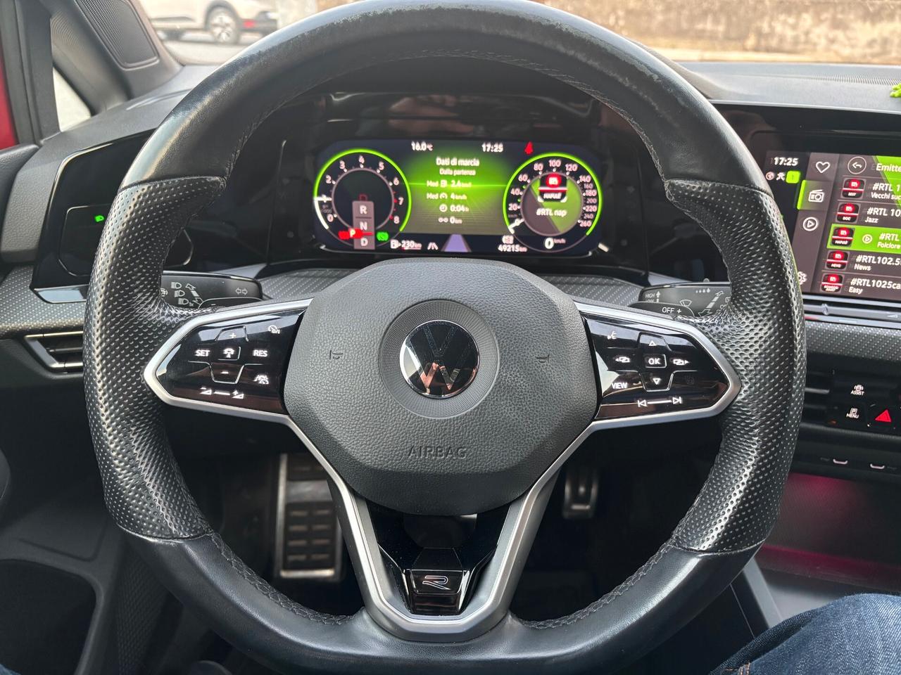 Volkswagen Golf 1.5 eTSI 130 CV EVO ACT DSG R-Line