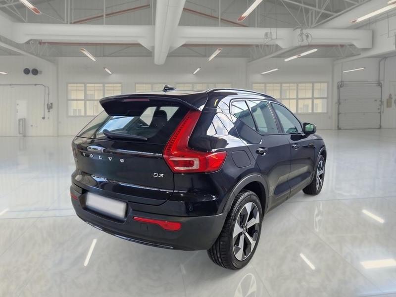 VOLVO XC40 B3 AUTOMATICO ULTIMATE DARK SUV