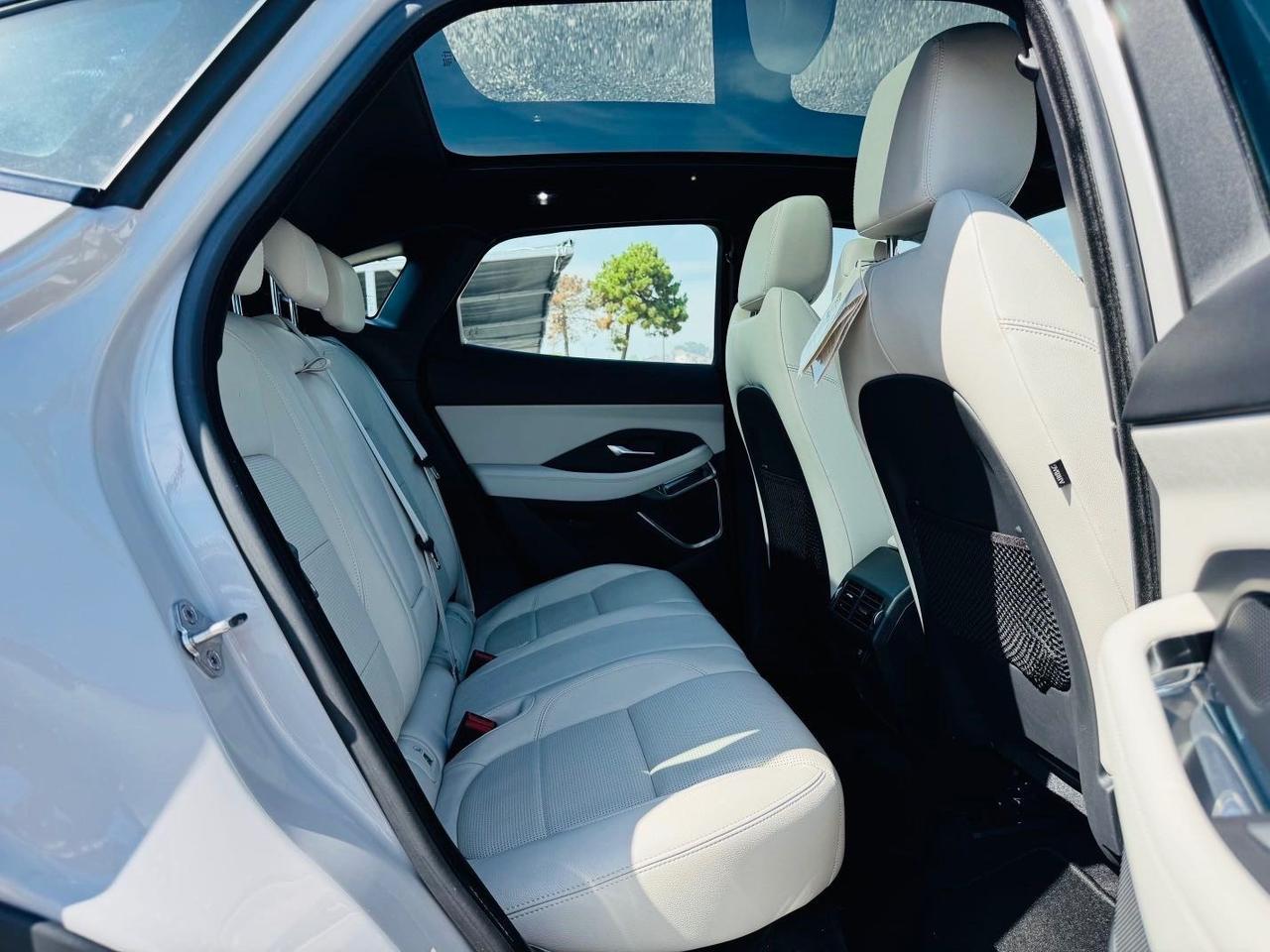 Jaguar E-Pace 2.0D 150 CV R-Dynamic SE