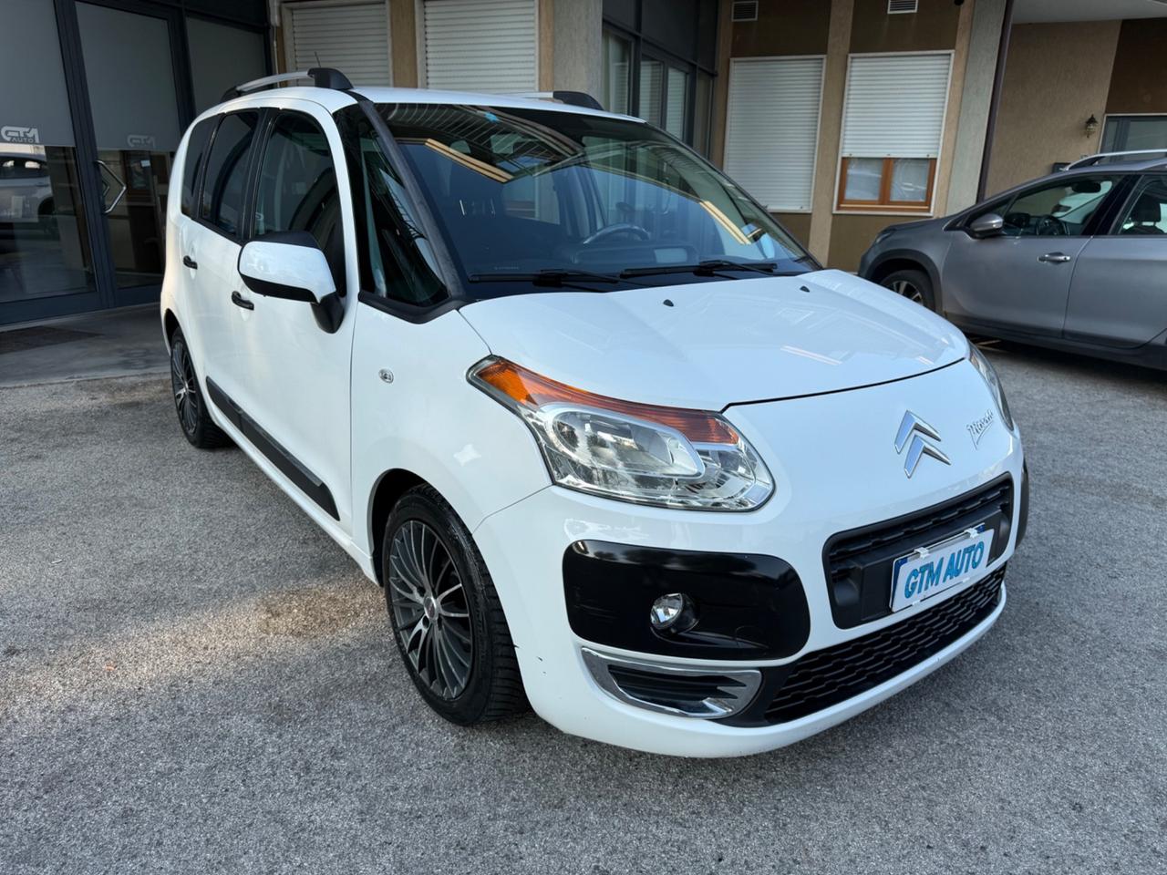 Citroen C3 Picasso 1.6 HDi 90 cv - Neopatentati
