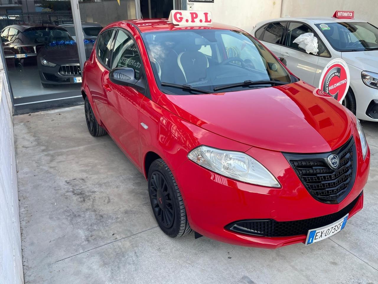 Lancia Ypsilon 1.2 69 CV 5 porte GPL Ecochic Elefantino