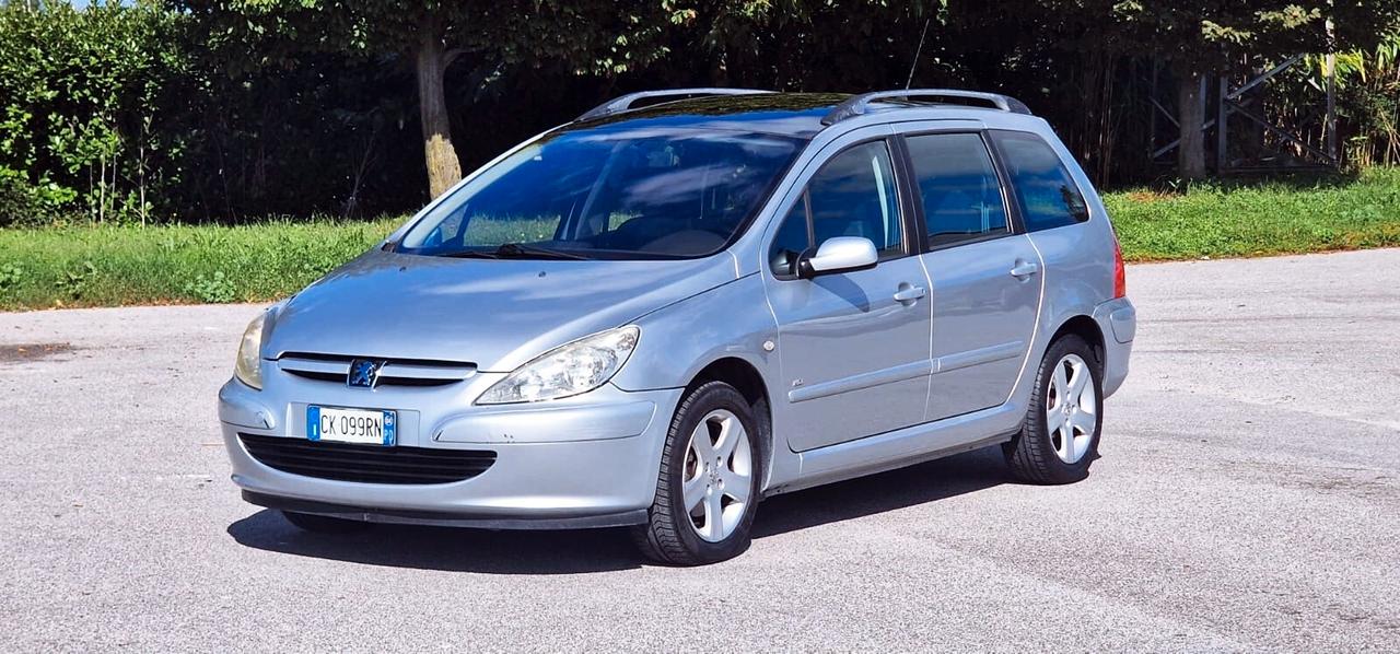 Peugeot 307 2.0 16V HDi TETTO PANO OK NEOPATENT