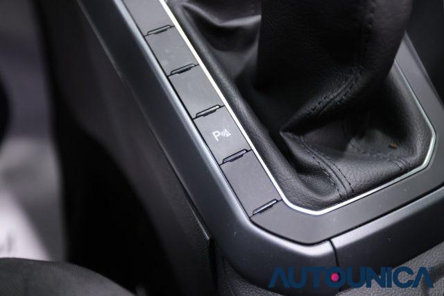 VOLKSWAGEN Taigo 1.0 TSI 115 CV R-LINE FARI LED TETTO PANORAMA