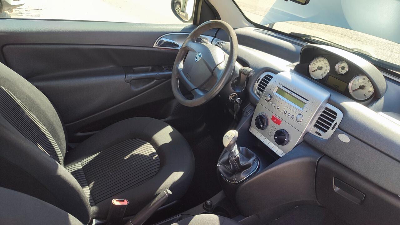 Lancia Ypsilon 1.2 Oro