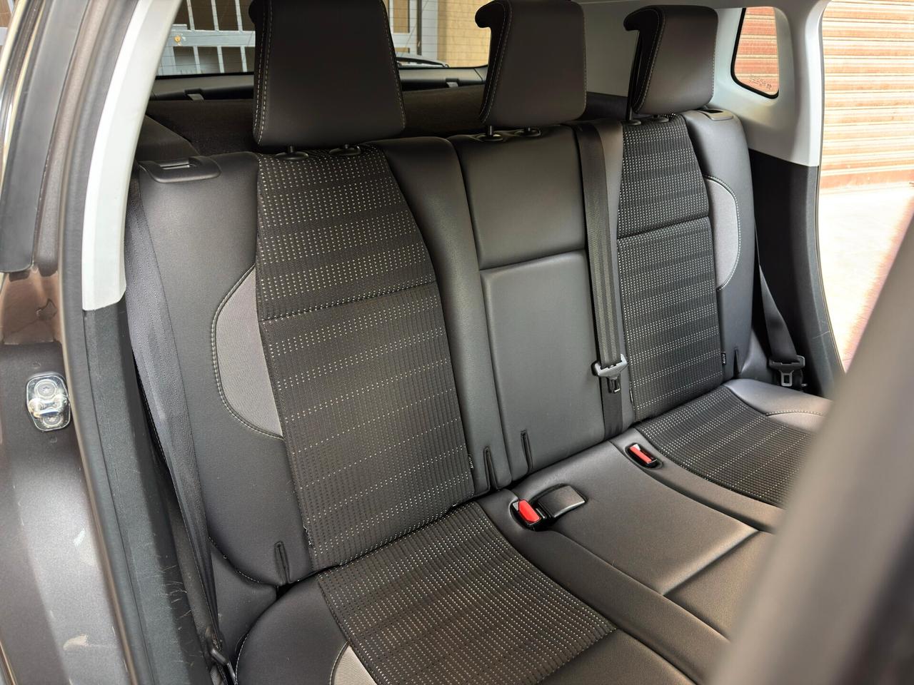 Peugeot 2008 1.6 BlueHDi 120 cv S&S Allure