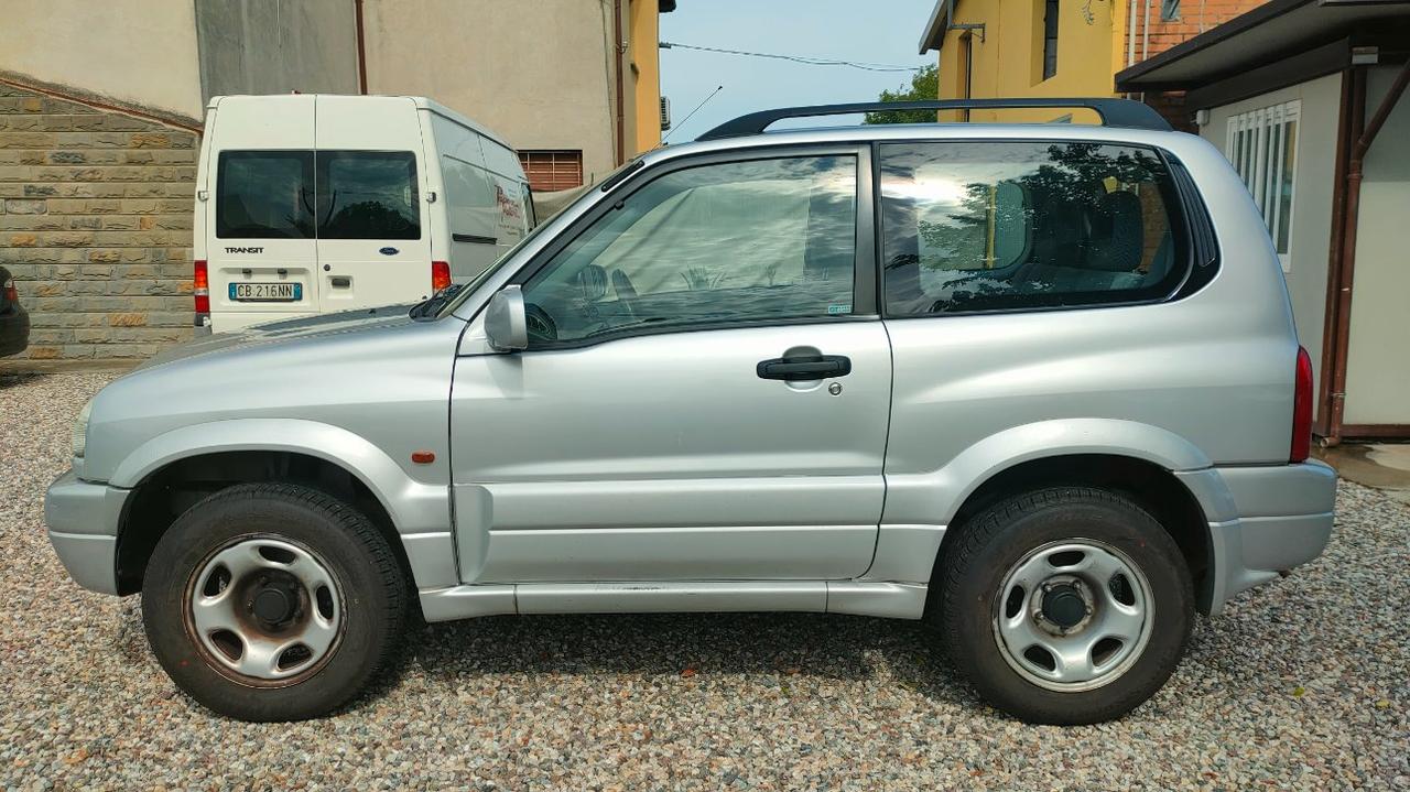 Suzuki Grand Vitara 3 Porte Grand Vitara 3p 1.6 16v 98.000 KM
