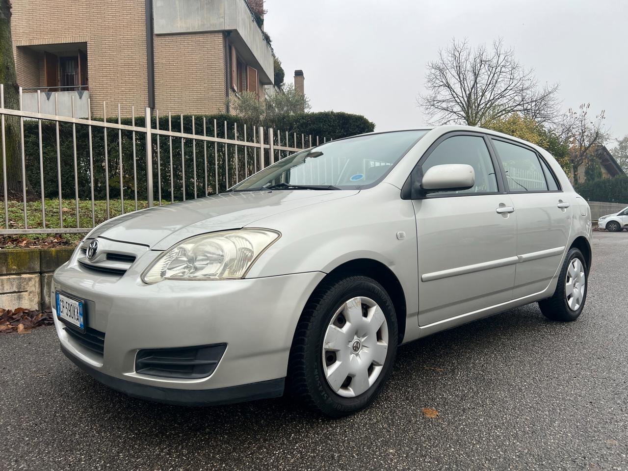 Toyota Corolla 1.4 16V 5 porte