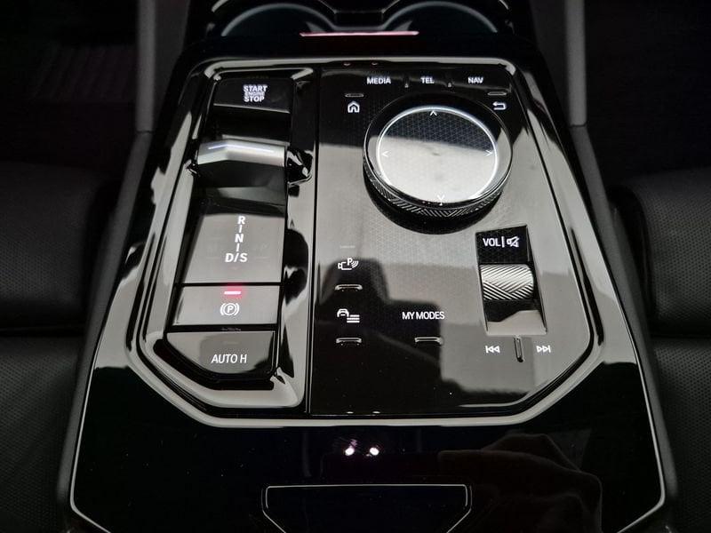 BMW Serie 5 G60 Berlina 520d 48V xdrive MSport Pro auto