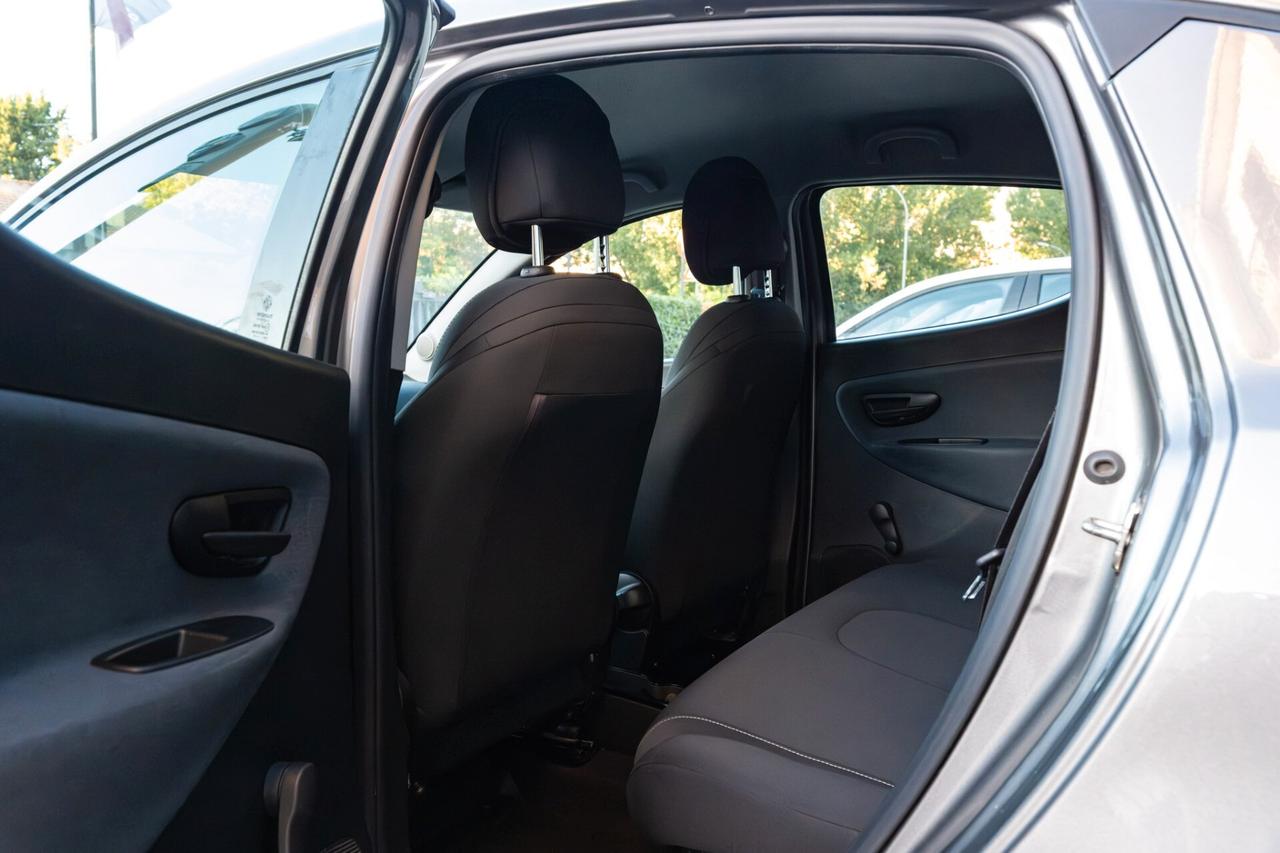 Lancia Ypsilon 1.0 Hybrid Gold 70 CV