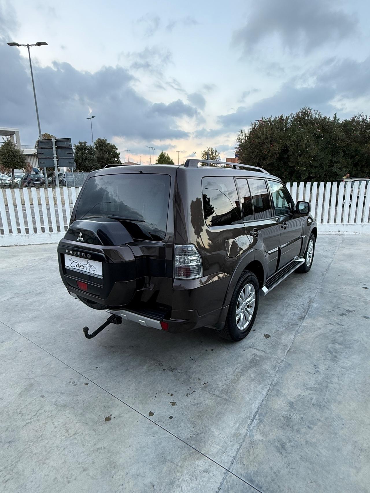 Mitsubishi Pajero 3.2 DI-D 16V aut. 5p. One/Hundred DPF