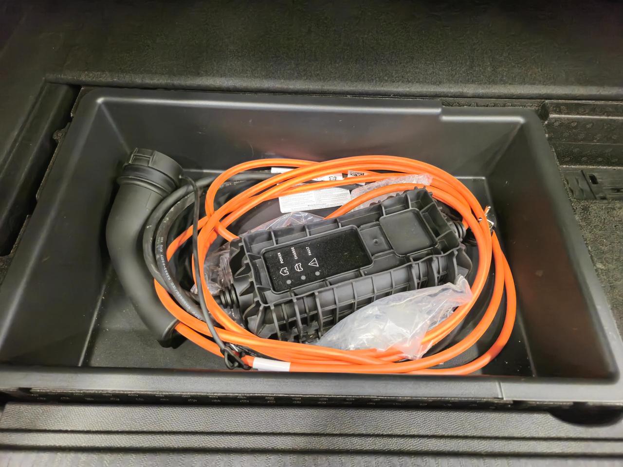 Peugeot 3008 1.6 hybrid phev Allure Pack 180cv e-eat8