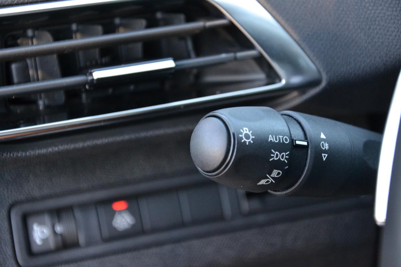 Peugeot 5008 1.5 HDi 130CV EAT8 7 POSTI **KM10000*PREZZO VERO*
