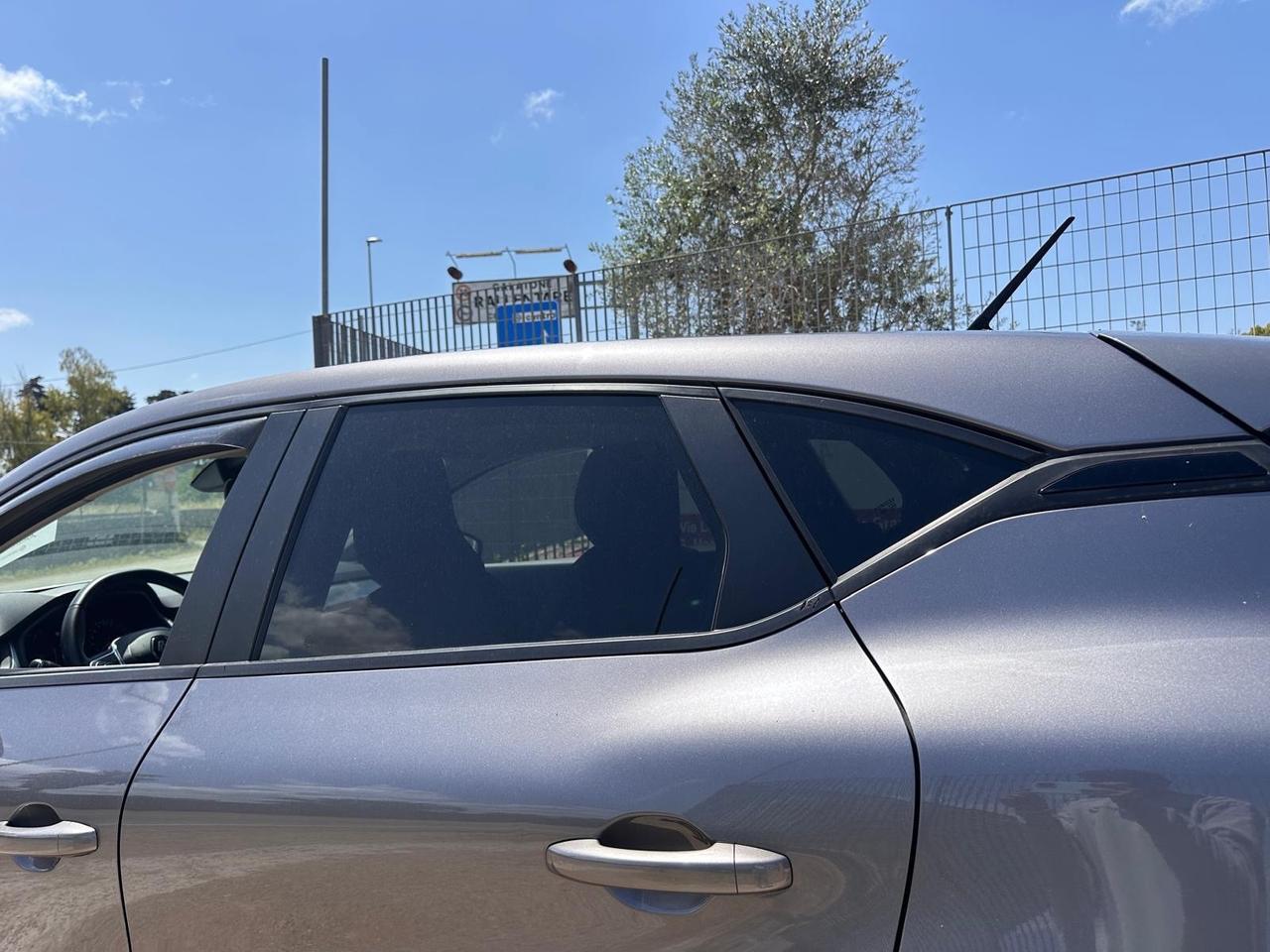 Renault Captur TCe 100 CV GPL/2020/NAVI