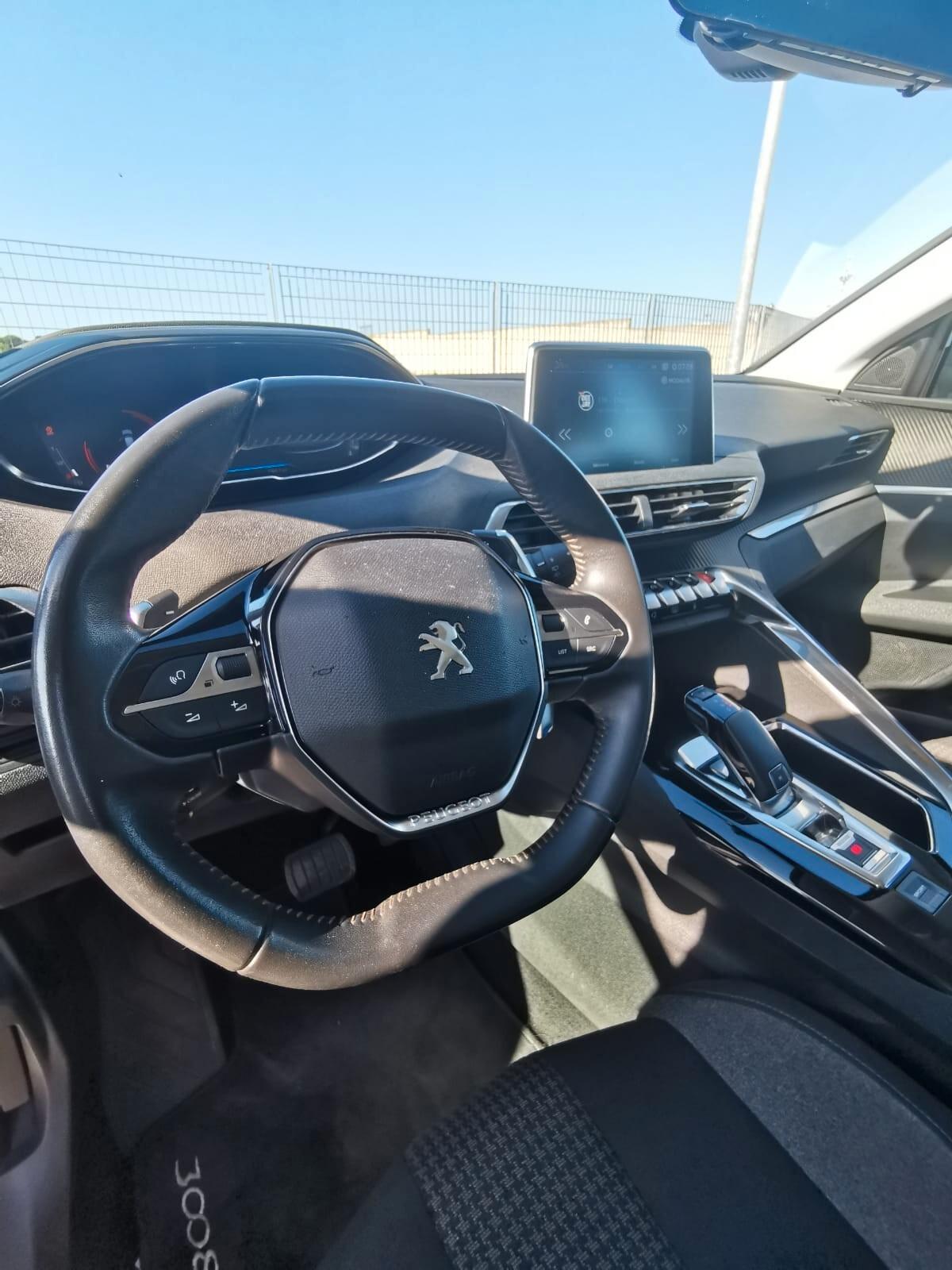 Peugeot 3008 BlueHDi 130 EAT8 Allure 2020