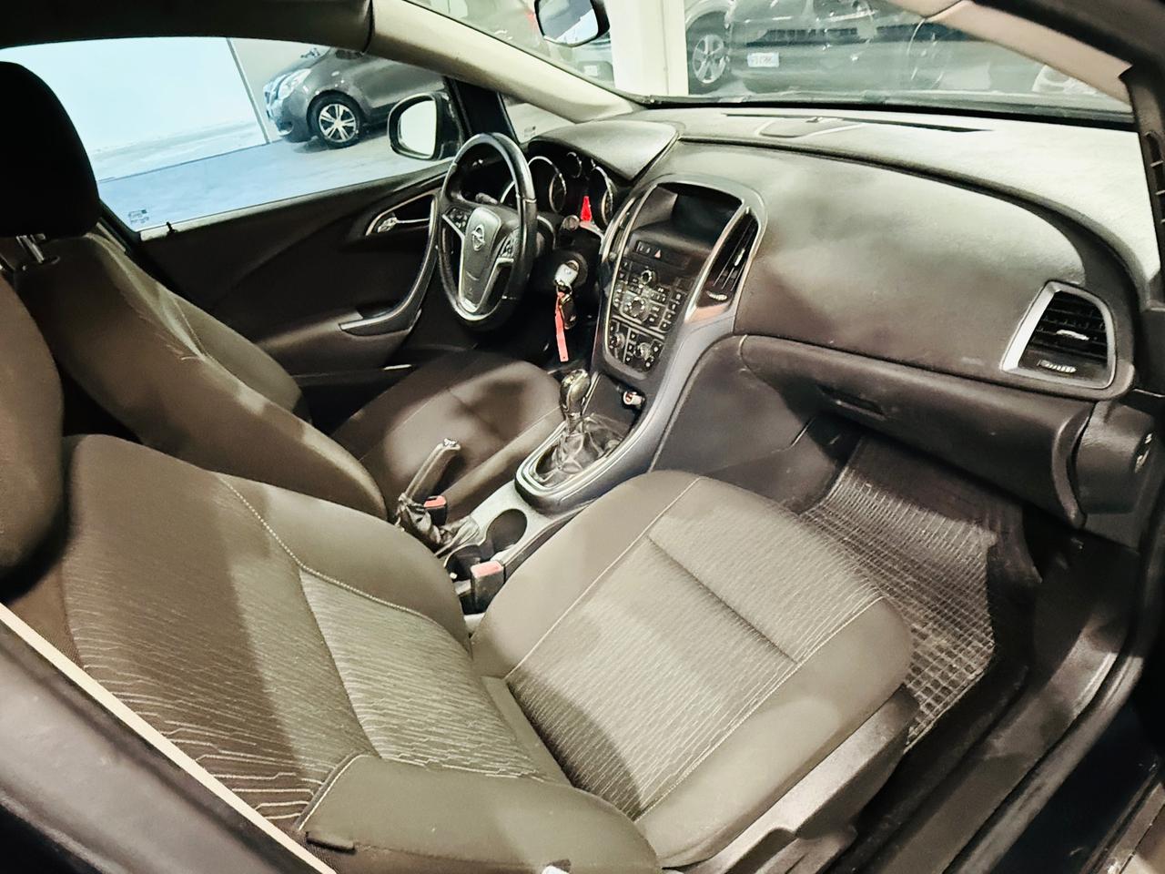 Opel Astra 1.7 CDTI 110CV Sports Tourer Cosmo*NEOPATENTATI*