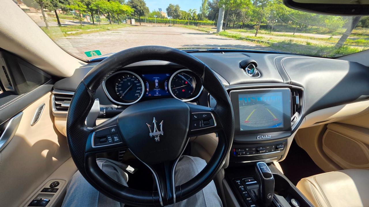Maserati Ghibli V6 Diesel 275 CV Gransport