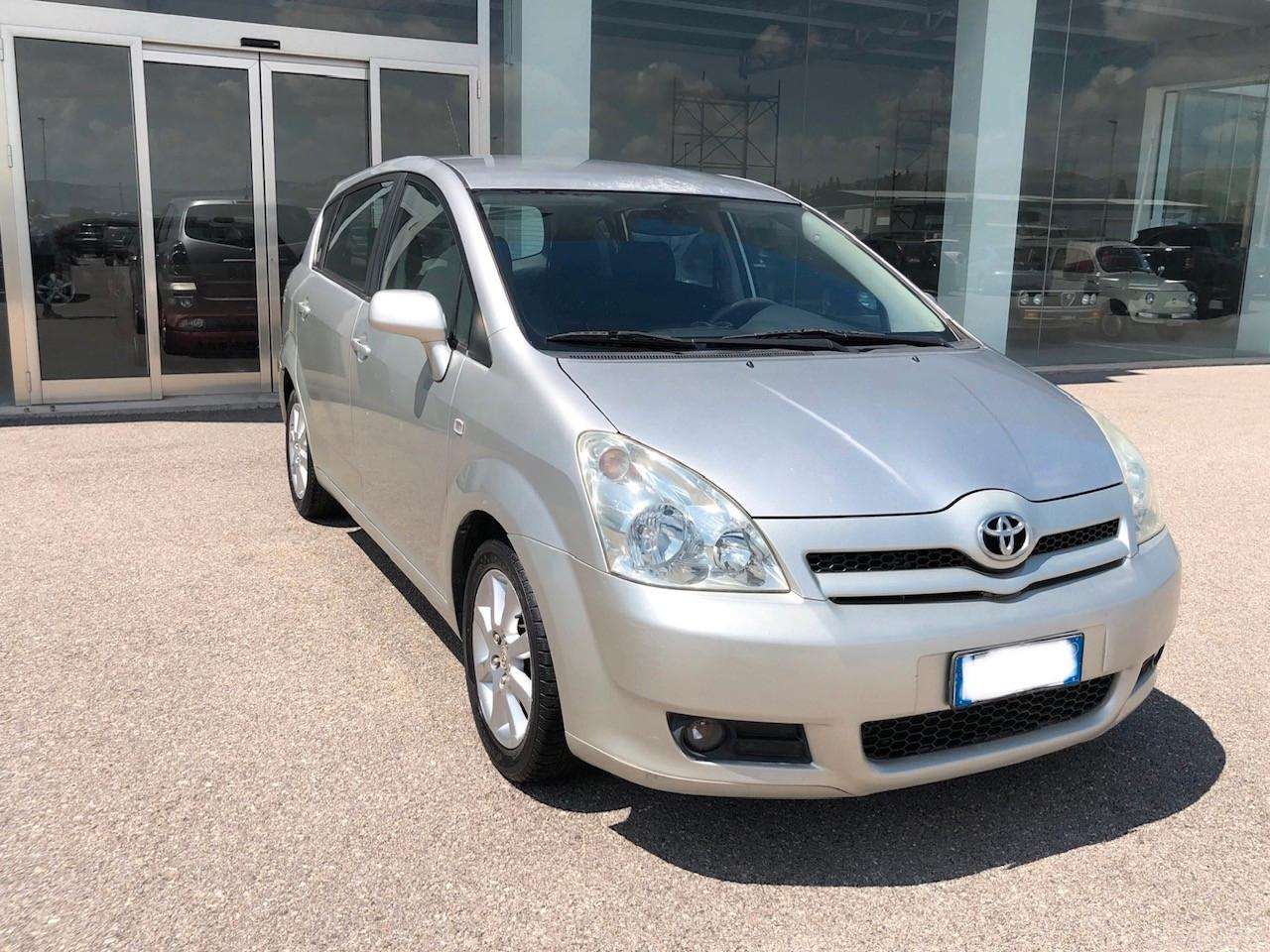 Toyota Corolla Verso 2.2 16V D-4D Sol