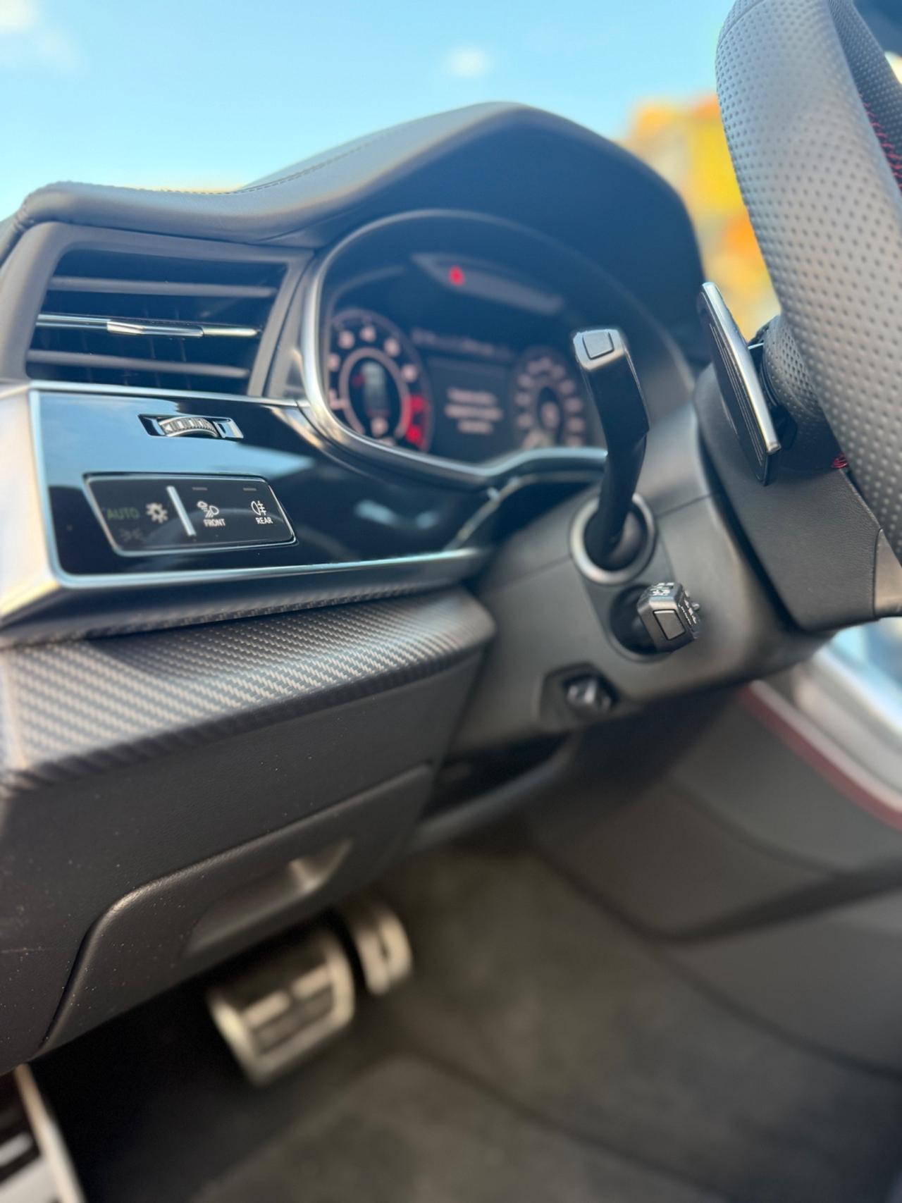 Audi Q8 RS TFSI V8 quattro tiptronic Performance