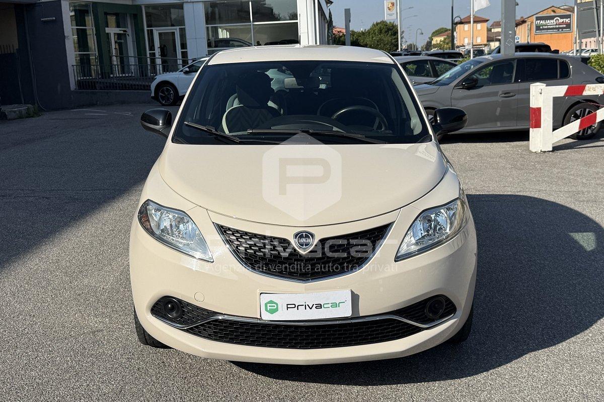 LANCIA Ypsilon 1.2 69 CV 5 porte Gold