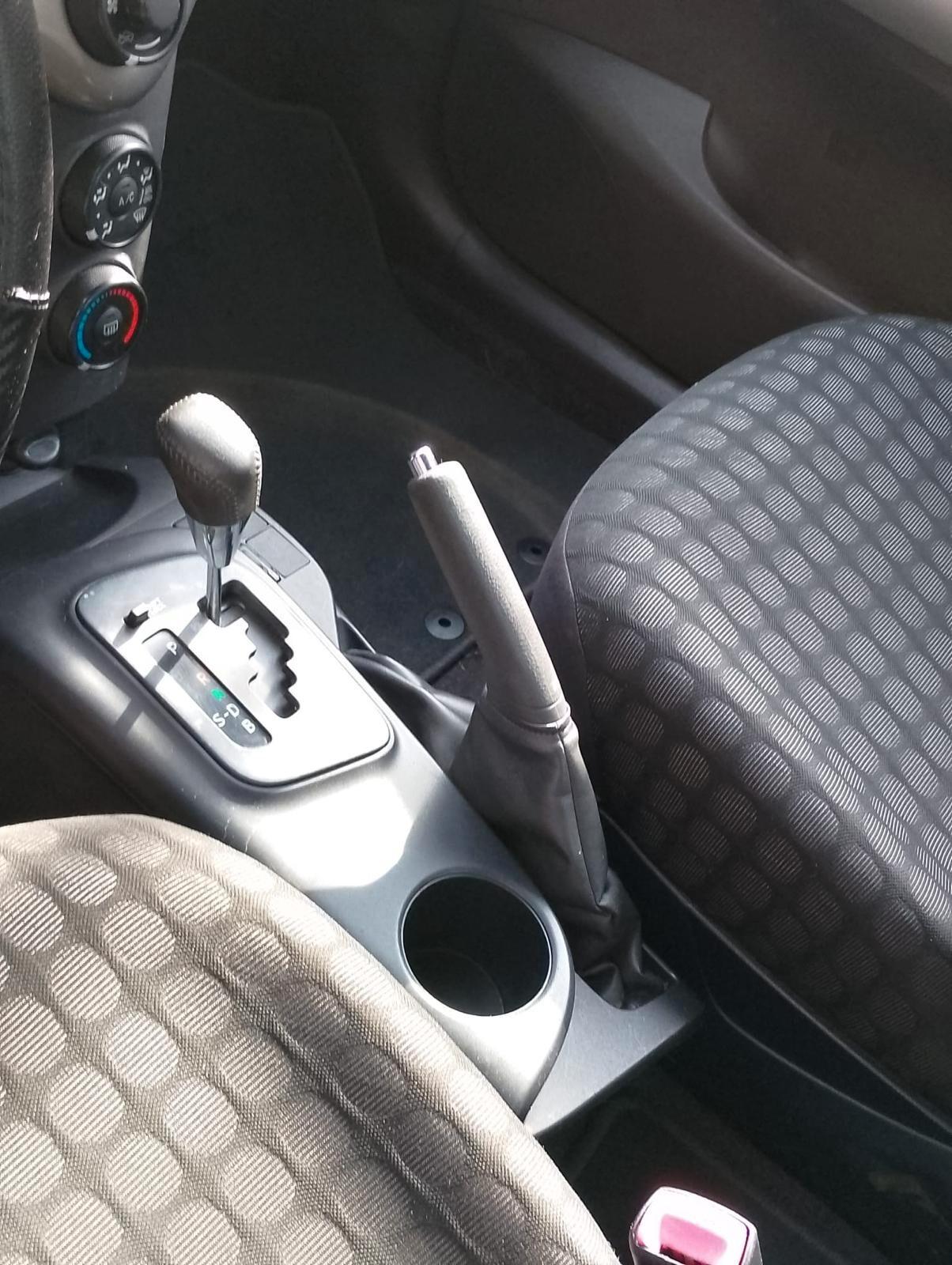 Toyota iQ 1.0