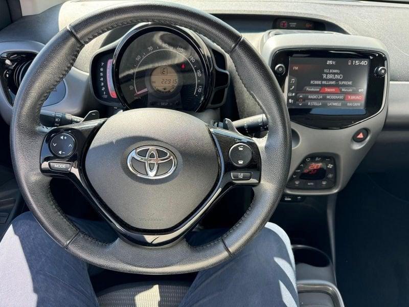 Toyota Aygo Connect 1.0 VVT-i 72 CV 5 porte x-clusiv MMT