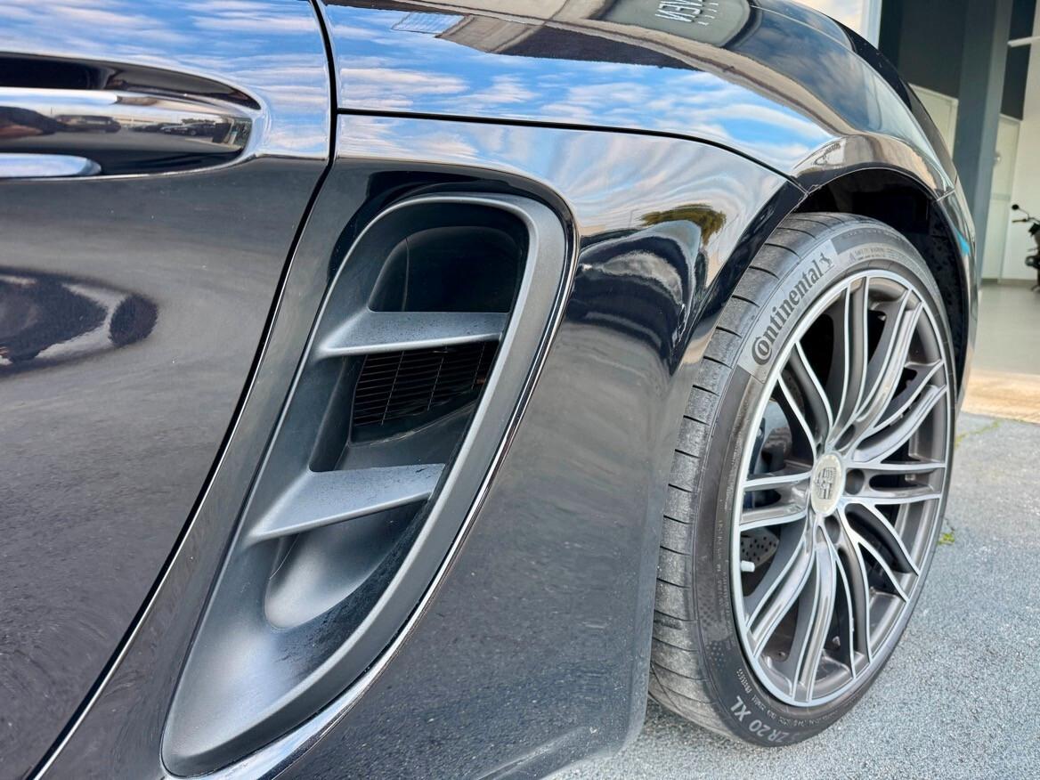 Porsche 718 Spyder Cayman 2.0