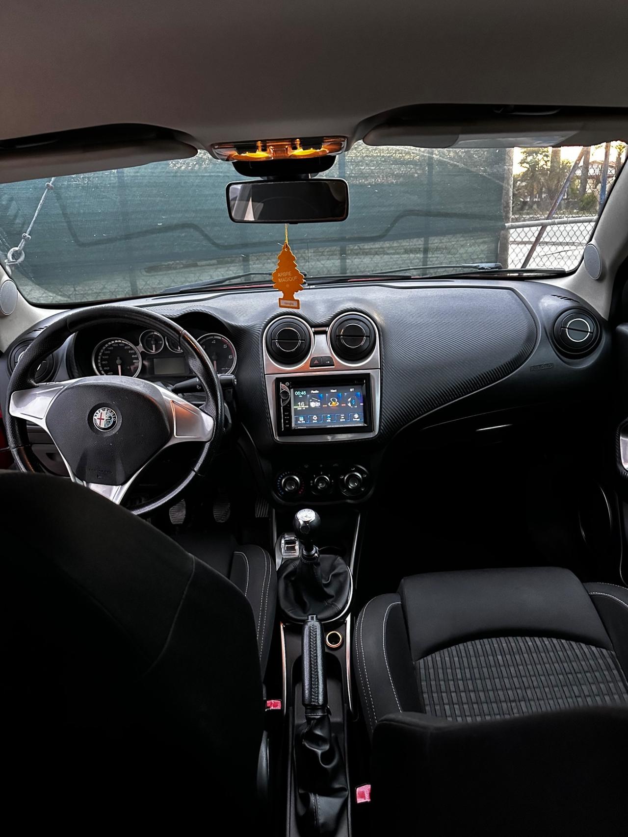 Alfa Romeo MiTo 1.6 JTDm 16V Distinctive Sport Pack