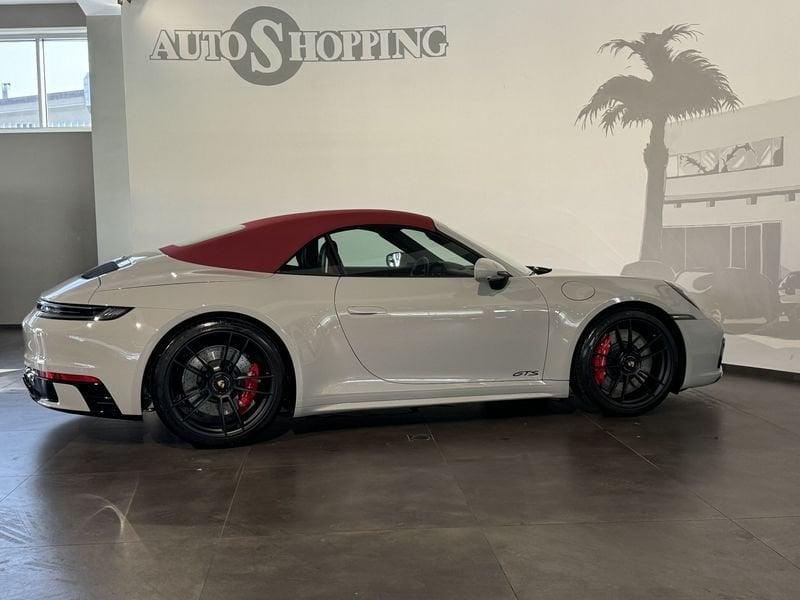 Porsche 911 Carrera 4 GTS Cabriolet