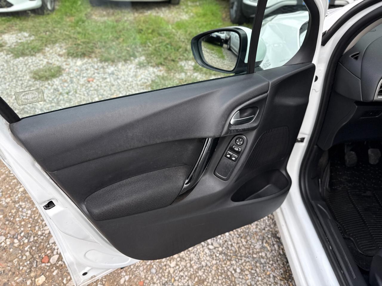 Citroen C3 PureTech 82 GPL Shine