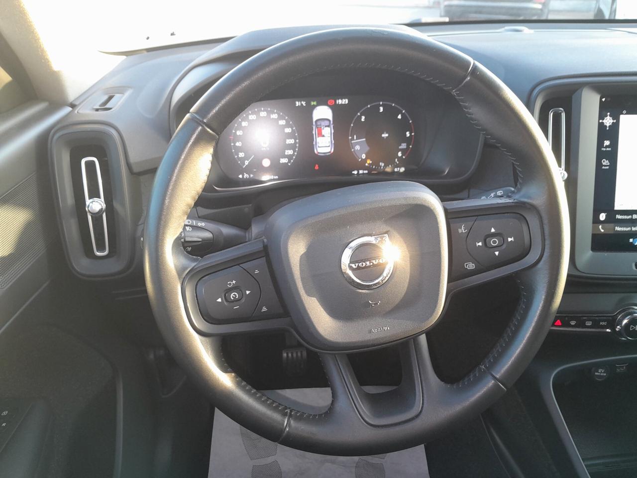 VOLVO XC40 D3 BUSINESS 150CV