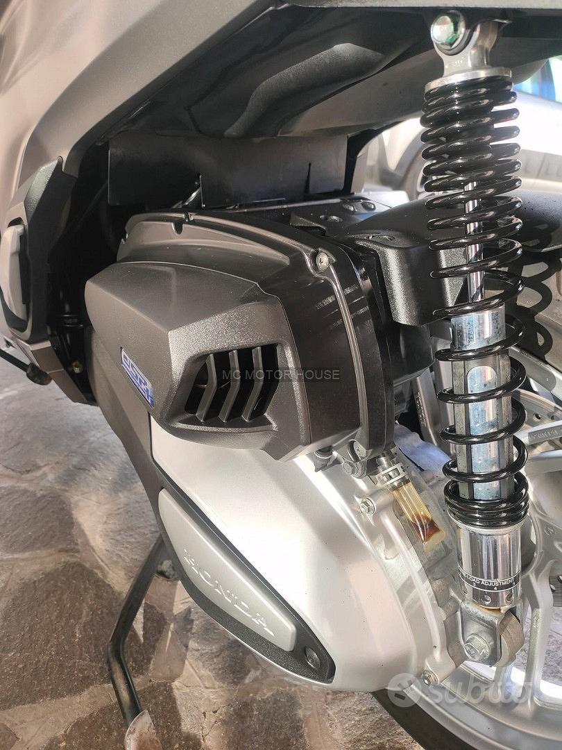 Honda sh 350 +0maggi0 casco+rate+permute+garanzia