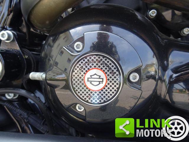 HARLEY-DAVIDSON V-Rod VR1