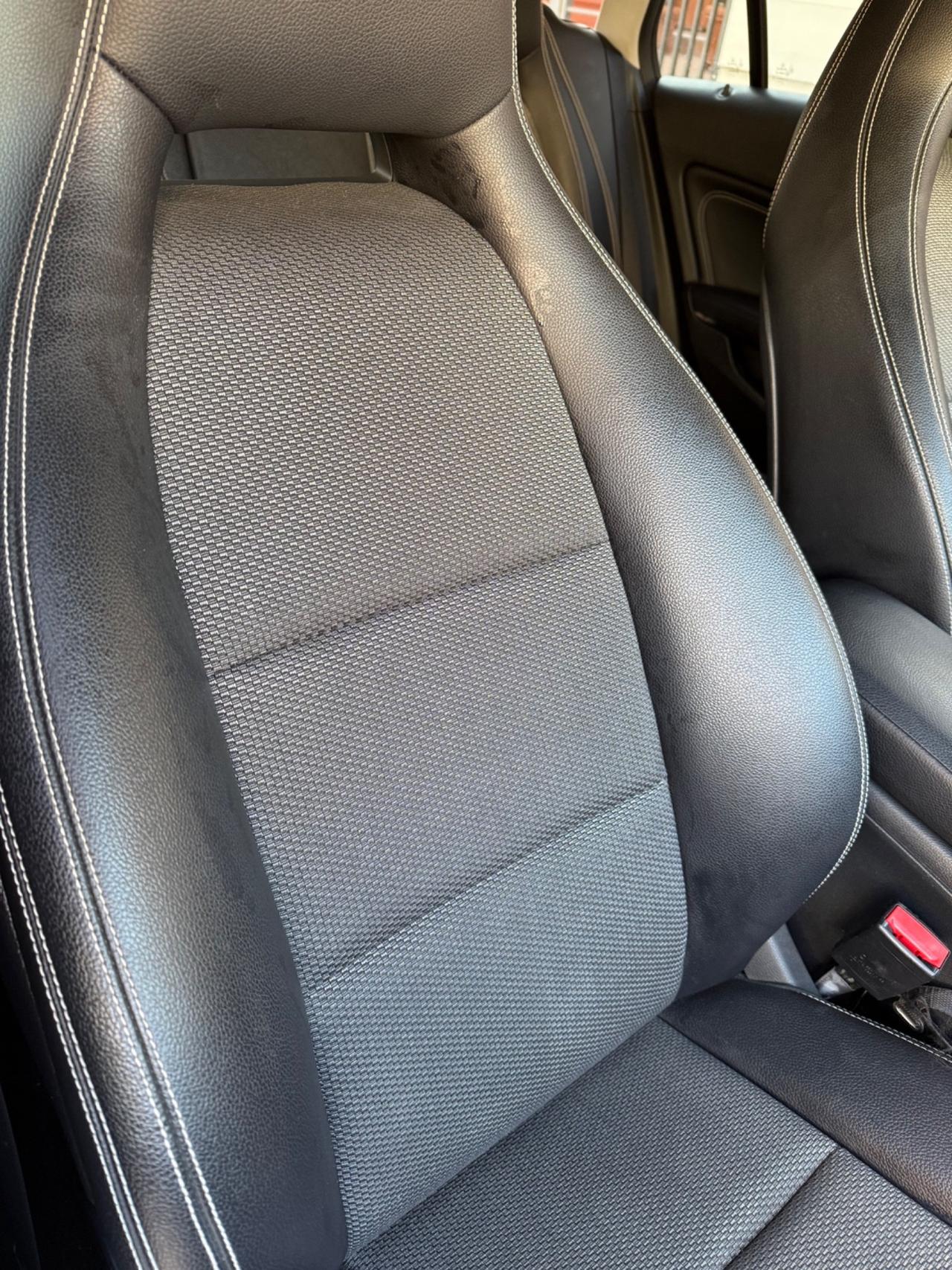 Mercedes-benz CLA 180 d Premium