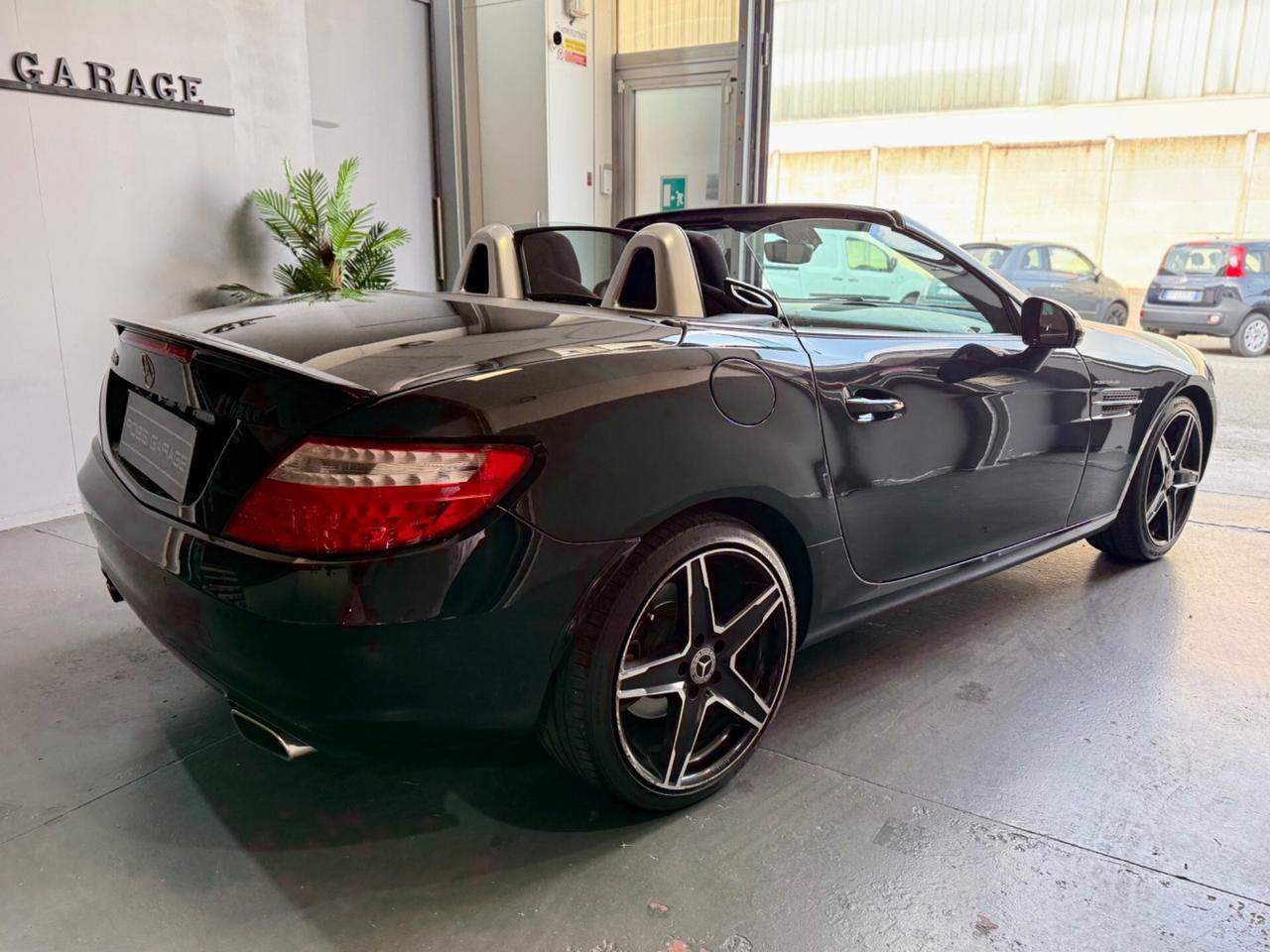 MERCEDES-BENZ SLK 200 BLUEEFFICIENCY SPORT